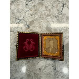 1800s Antique Daguerreotype Miniature Daguerreotype Case Gentleman Bow Tie JL